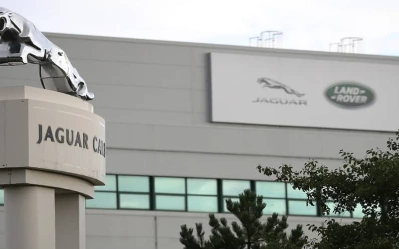 Jaguar Land Rover is Hiring for Fresh Graduate (currently studying any STEM or Graduate)