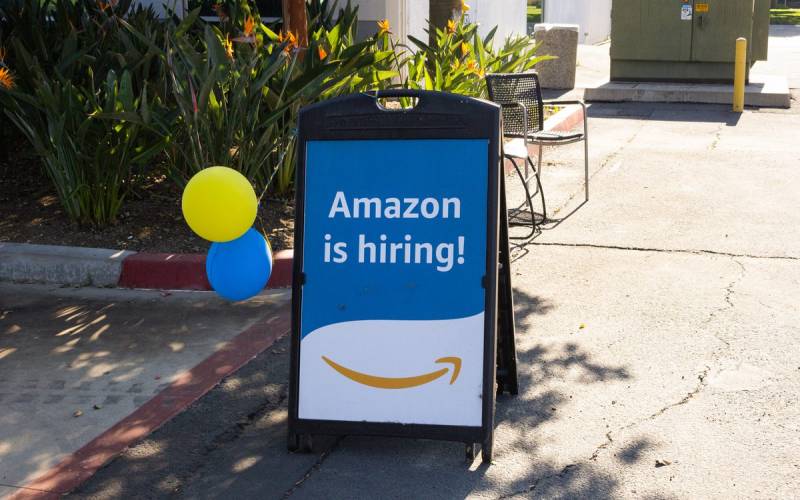 Amazon is Hiring for Graduate Entry Level roles in various sectors 2024Graduates | Engineering and Business Operations | 0 - 6 yrs